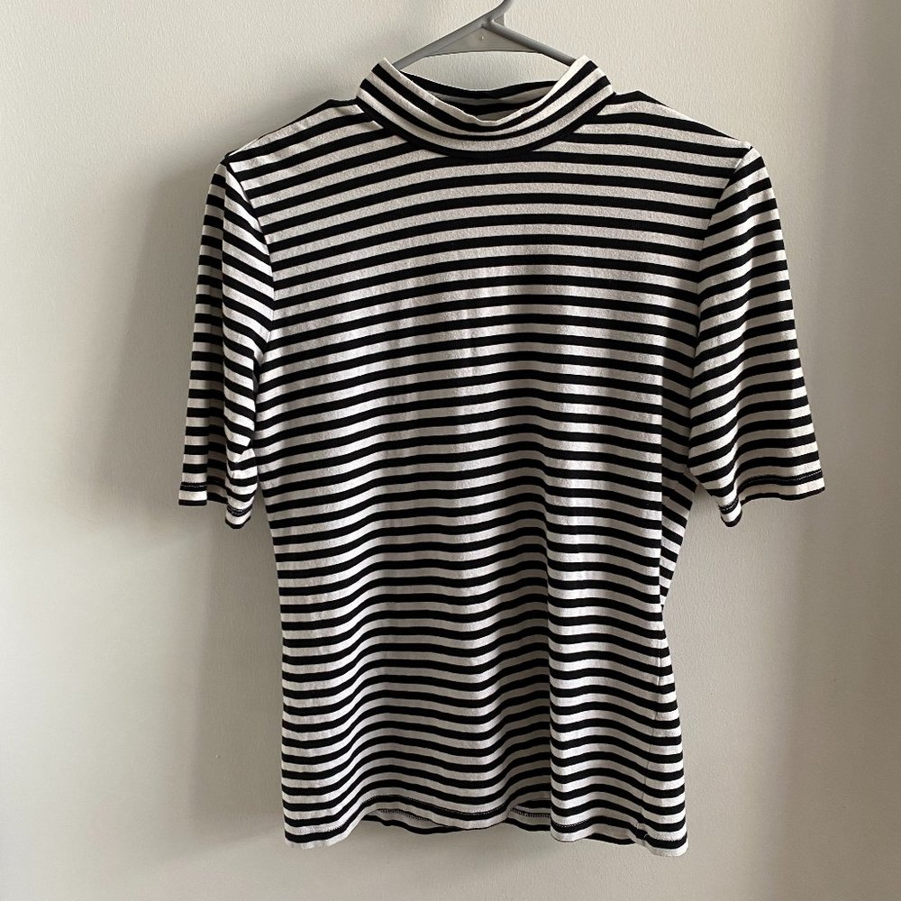 Banana Republic Factory Short Sleeve Mock Neck